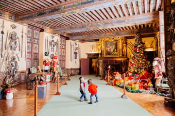 Noël en famille au château de Cheverny - Les Conteurs ©OT Sud Val de Loire